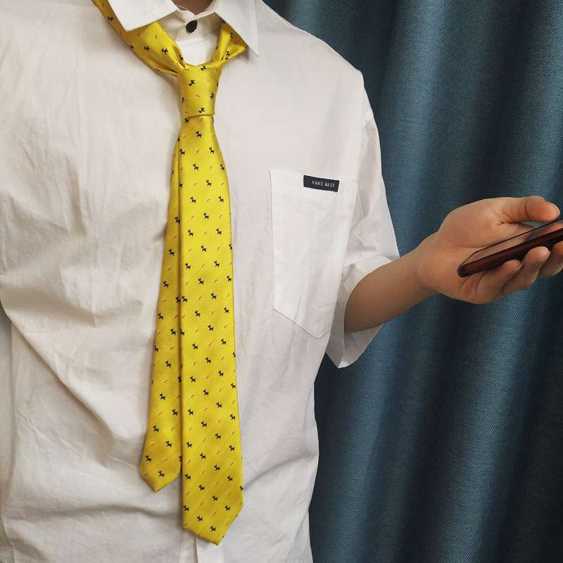  ストライプ柄シルク製就活ネクタイ