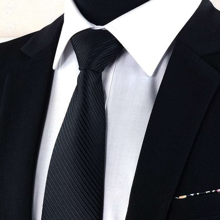  礼装用ストライプ柄ネクタイ