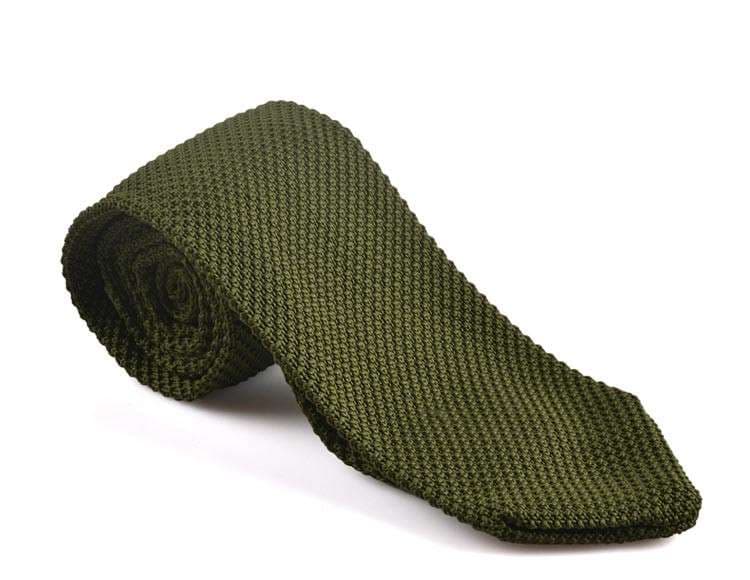  粋な大人のニットネクタイ