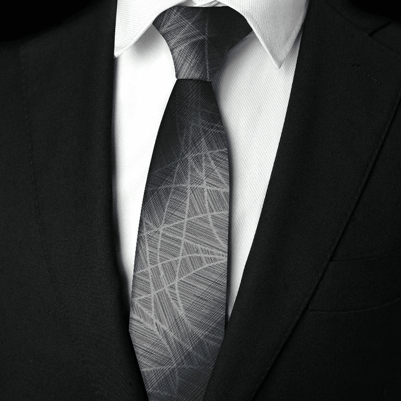 ネクタイ 紳士の風格 洗練シルエット