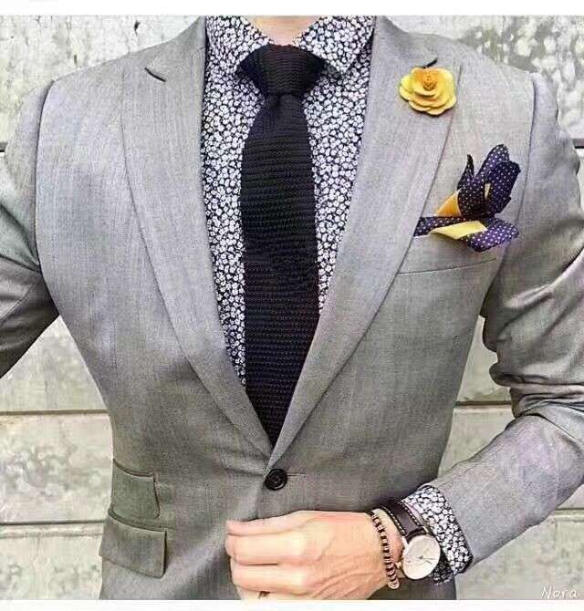  粋な大人のニットネクタイ