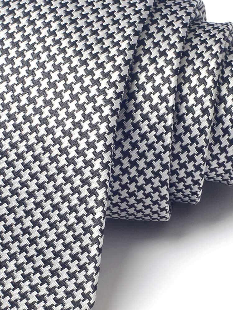  千鳥格子柄シルク製フォーマルネクタイ