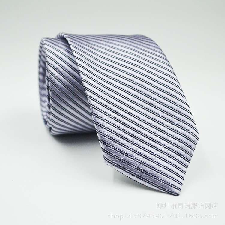  上品な織り目デザインのフォーマルネクタイ