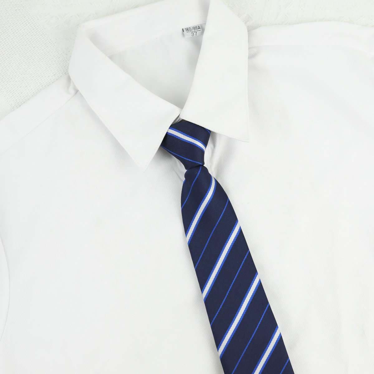  就活用シンプル細身ネクタイ