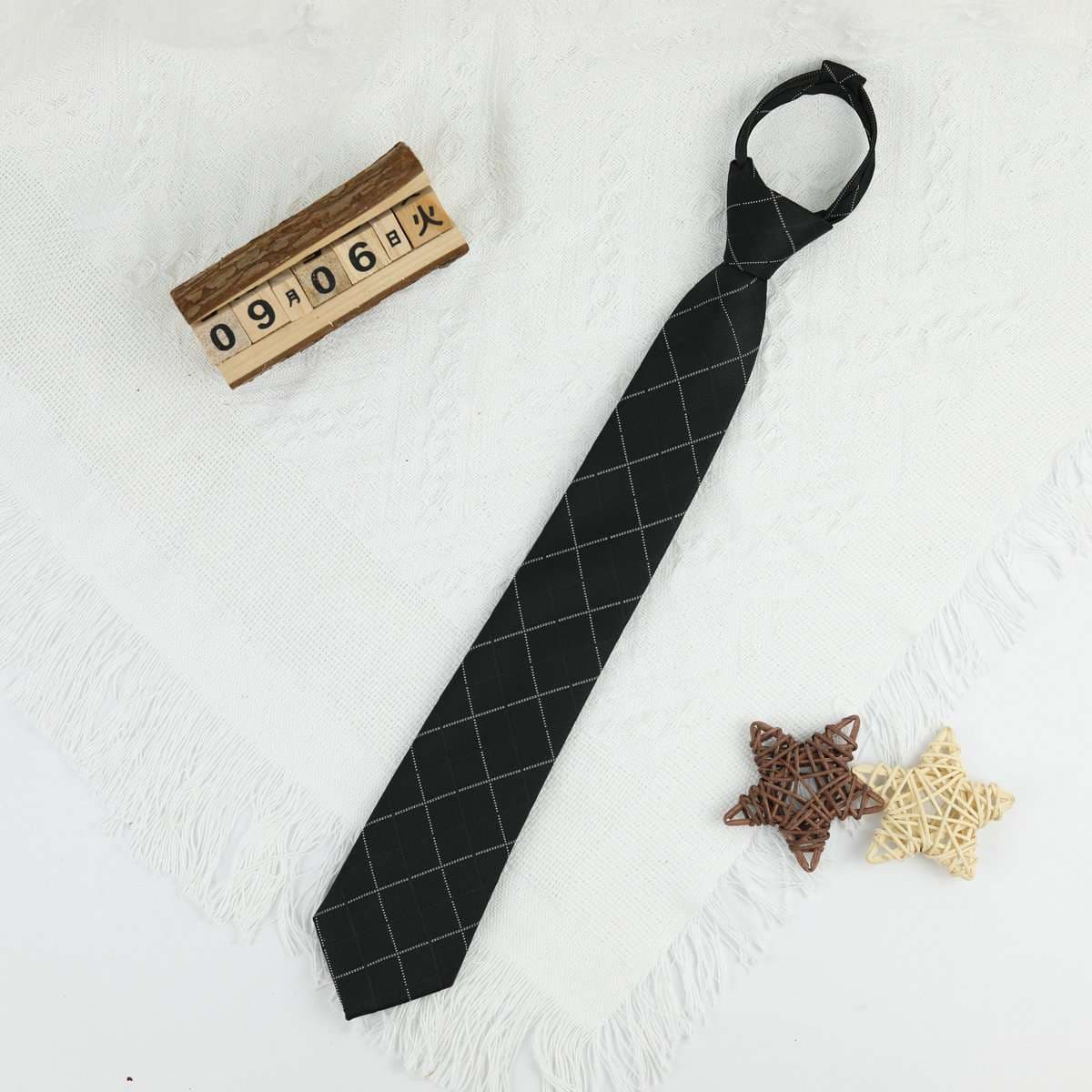  就活用シンプル細身ネクタイ