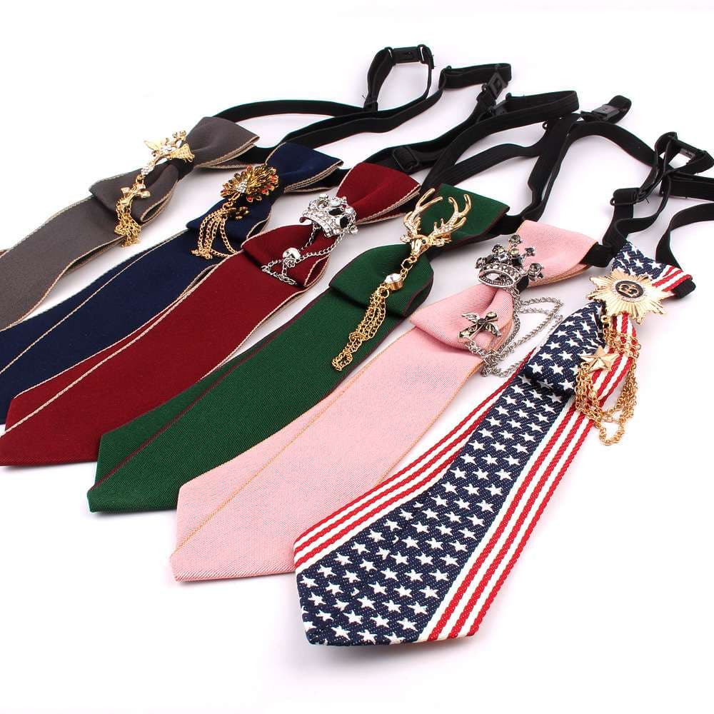  華やかな装飾付きネクタイ