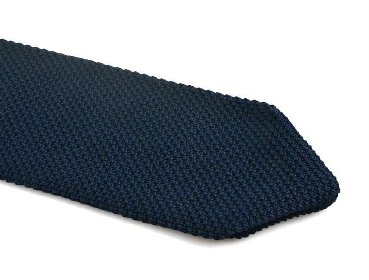  粋な大人のニットネクタイ