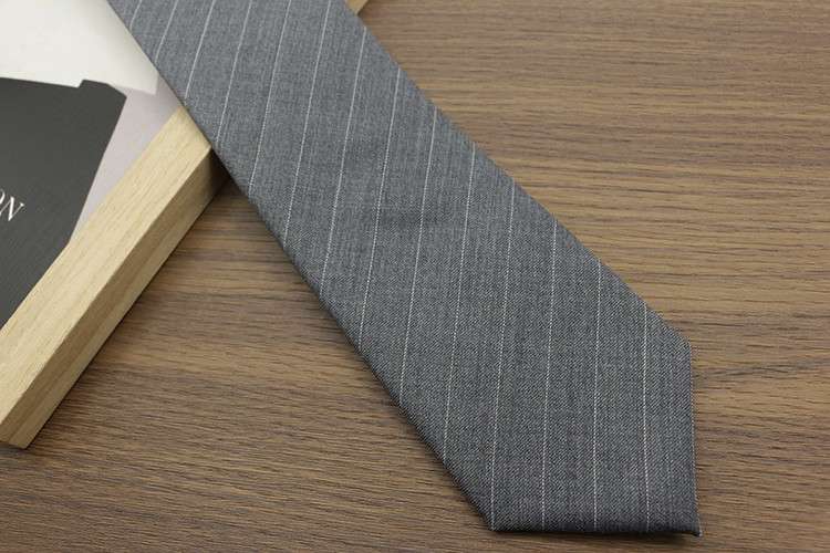  上質スーツ用ネクタイコレクション