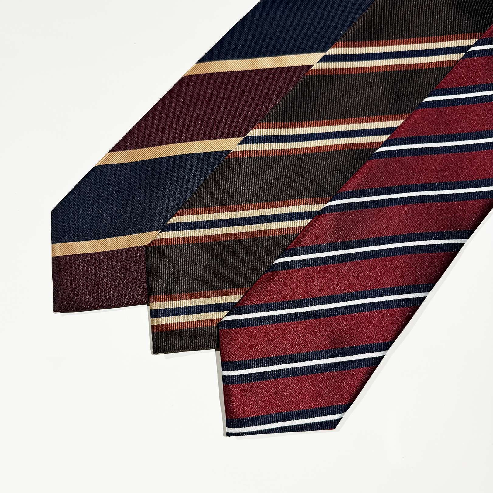  クラシック柄シルク素材ビジネスネクタイ