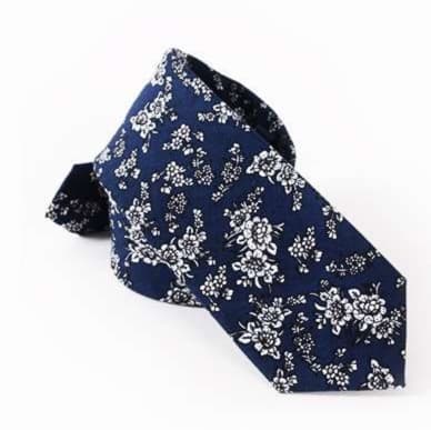 花柄シルク製フォーマルネクタイ